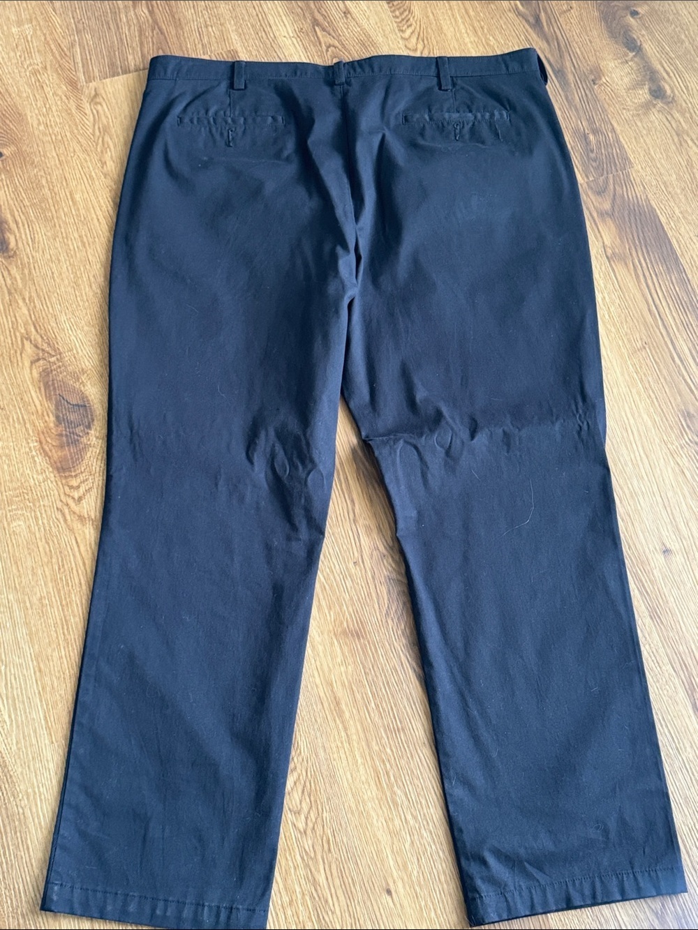 croft & barrow Black Straight-Leg Chinos 42x32 - Picture 6 of 6